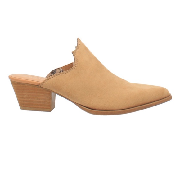 Code West Shoes - NWT Code West Womens Tan Suede Text Me Slip On Pointed Toe Heeled Shoe Size 8M